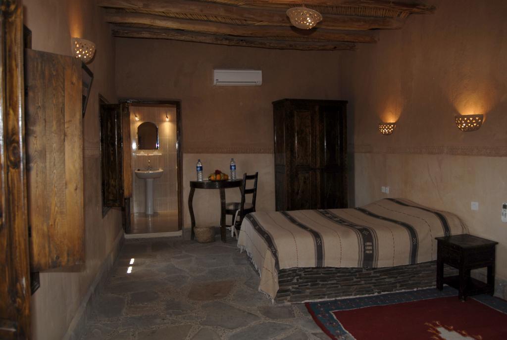 Kasbah Imdoukal Hotell Nkob Exteriör bild